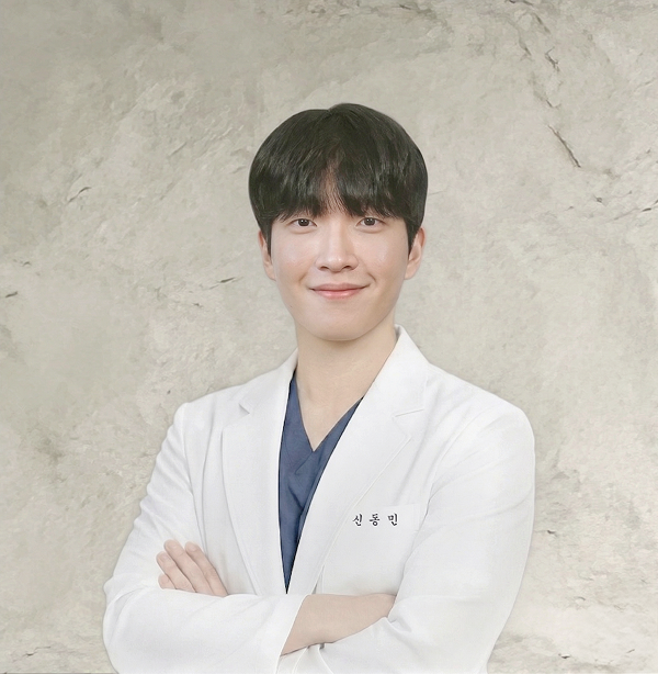 Dr. Shin, Dong-Min Director