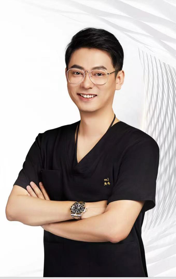 Dr Li Shuang