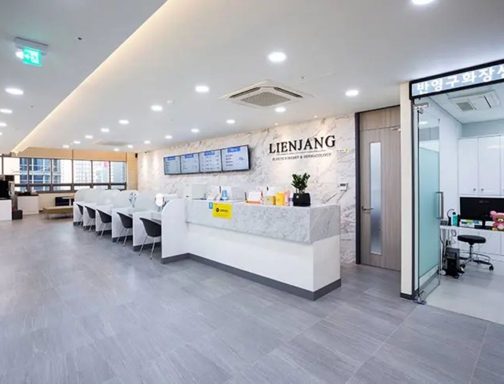 Lienjang Plastic Surgery & Aesthetic Clinic (Hongdae)