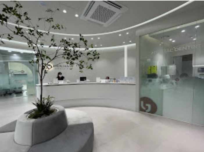 Lienjang Plastic Surgery & Aesthetic Clinic (Gangnam)