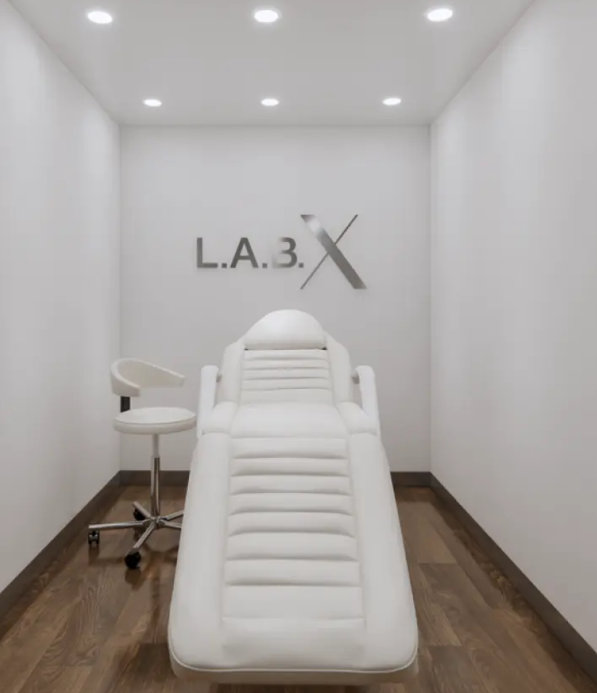 L.A.B.X Central Pinklao