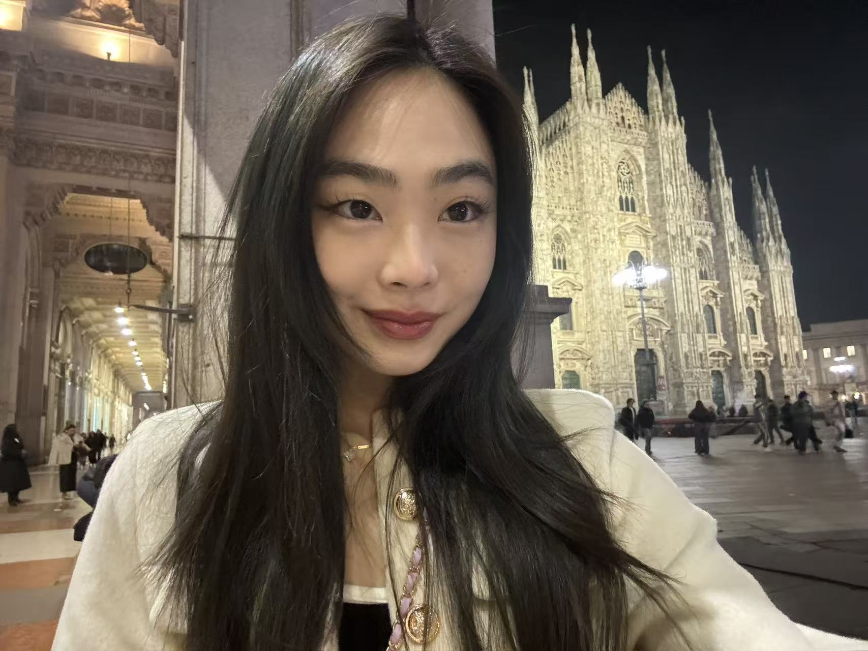 Day 7 in Milan at the Duomo — looking refreshed with makeup