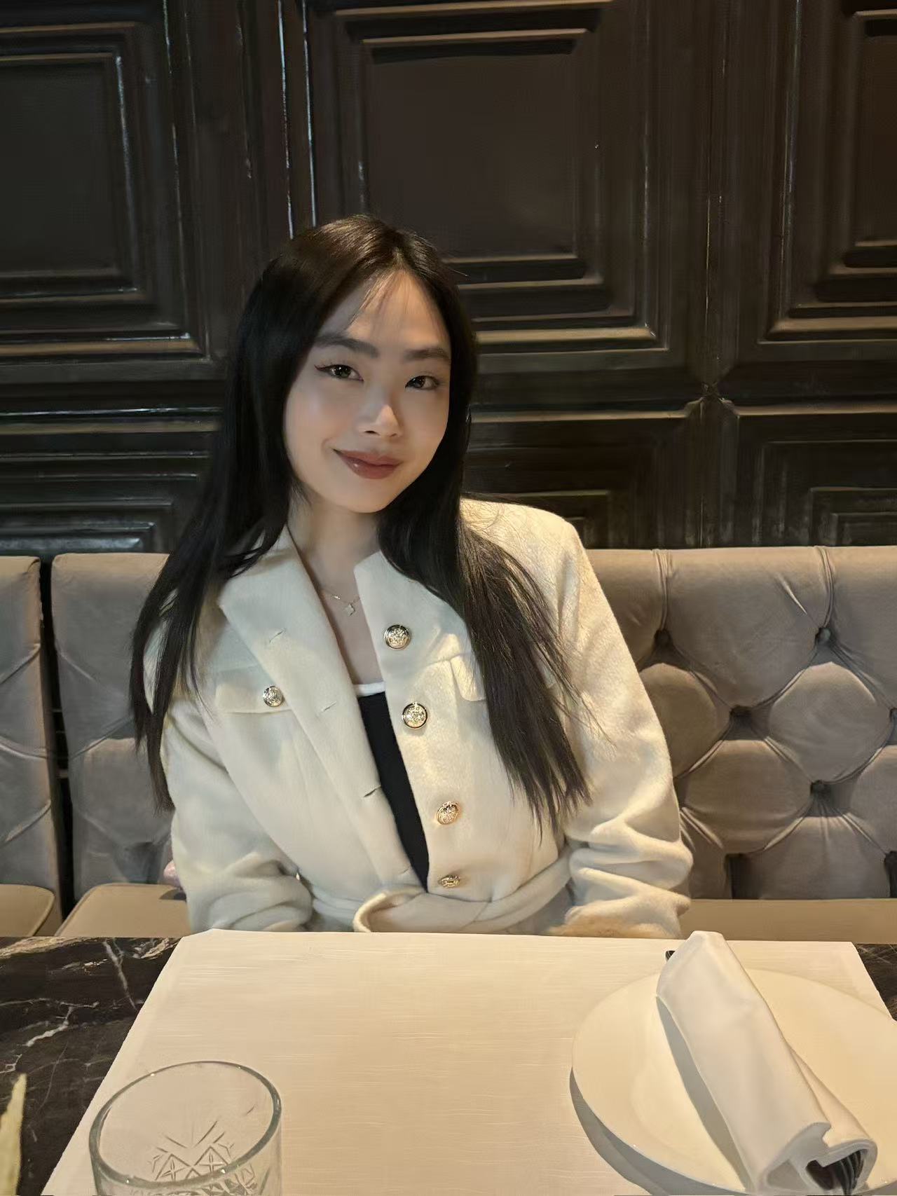 Week after procedure: naturally rested at dinner in Milan